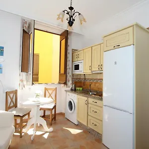 https://apartamentosmalaga.hotelsinnerja.org