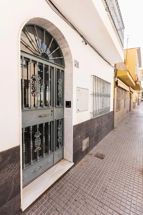 Apartamentos Lola Beach Málaga Spagna